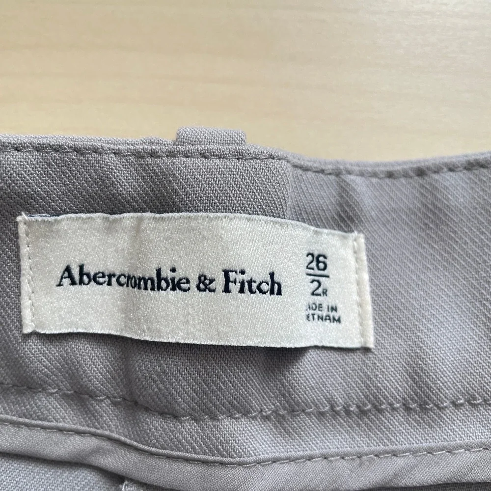 NWT Abercrombie and Fitch A&F Sloane Tailored Wide Leg Pant Size 26 / 2R - Picture 5 of 16